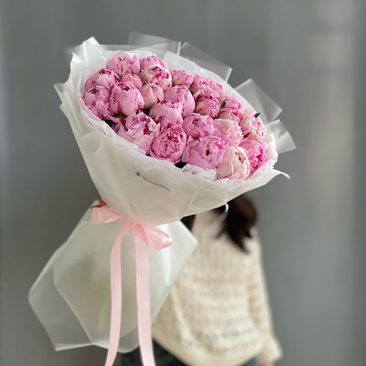 25 пионов